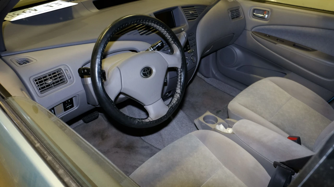 2002 Toyota Prius 1st Gen - Image 6 of 6
