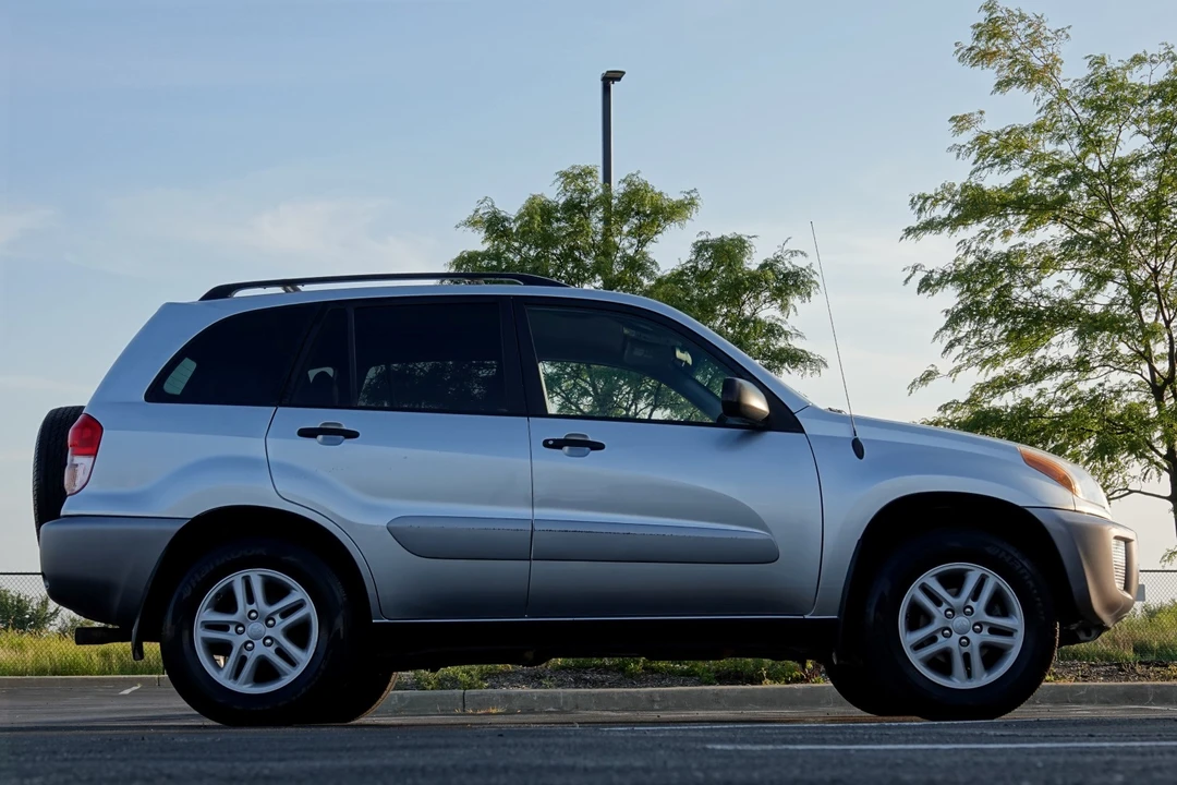 2002 Toyota RAV4 2nd Gen - Image 30 of 31
