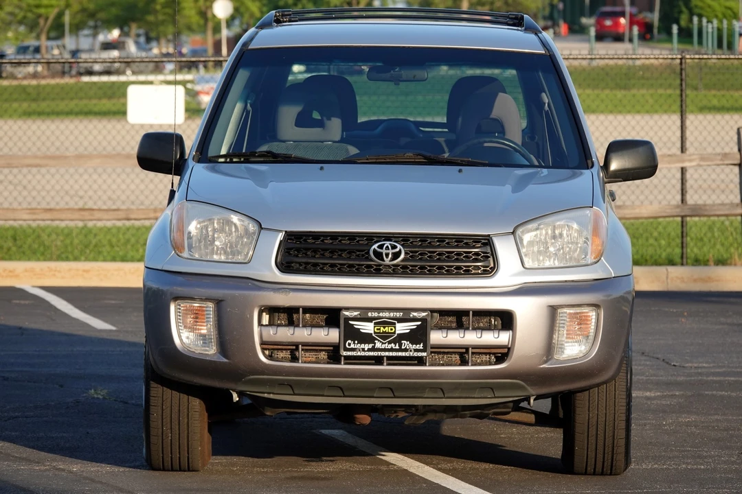 2002 Toyota RAV4 2nd Gen - Image 7 of 31