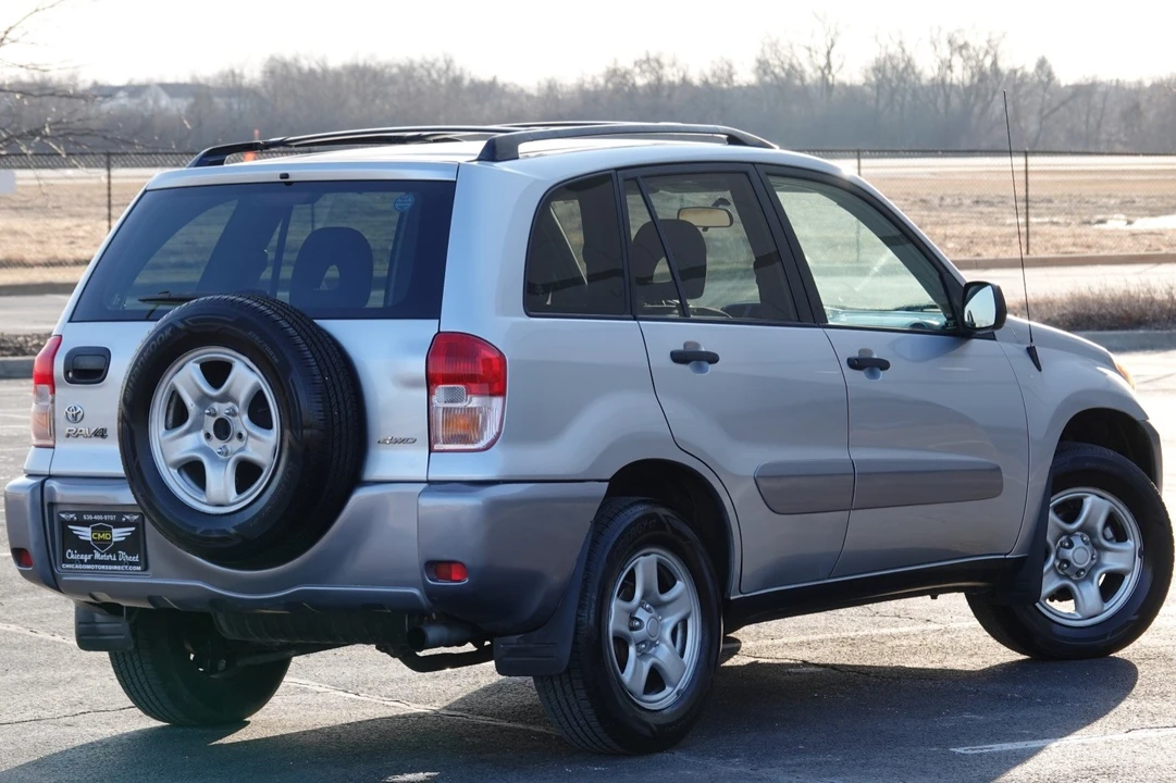 2002 Toyota RAV4 2nd Gen - Image 2 of 8