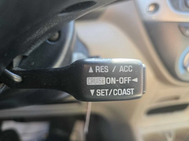 2002 Toyota RAV4 2nd Gen - Image 12 of 20
