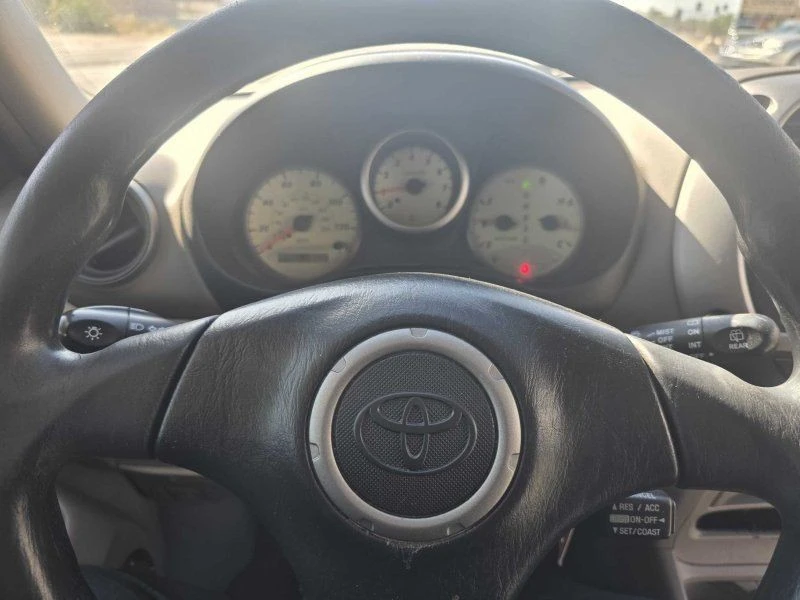 2002 Toyota RAV4 2nd Gen - Image 11 of 20