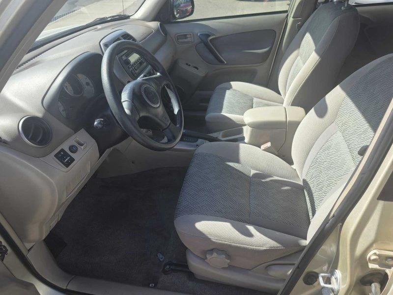 2002 Toyota RAV4 2nd Gen - Image 10 of 20