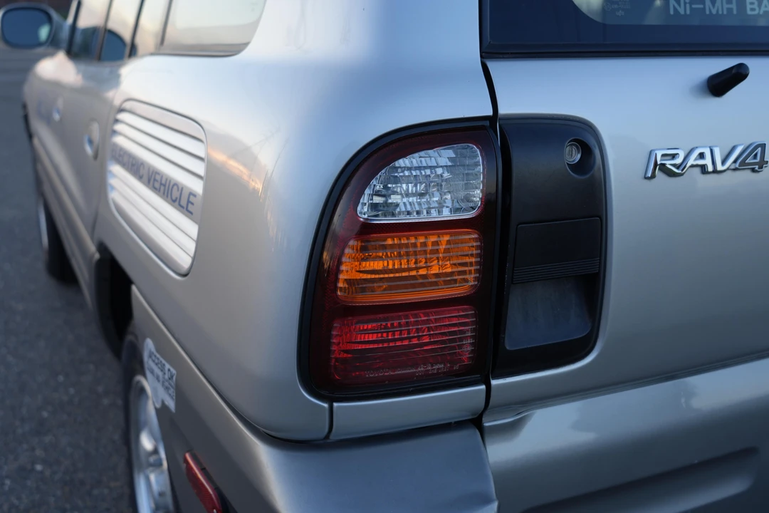 2002 Toyota RAV4 2nd Gen - Image 31 of 31