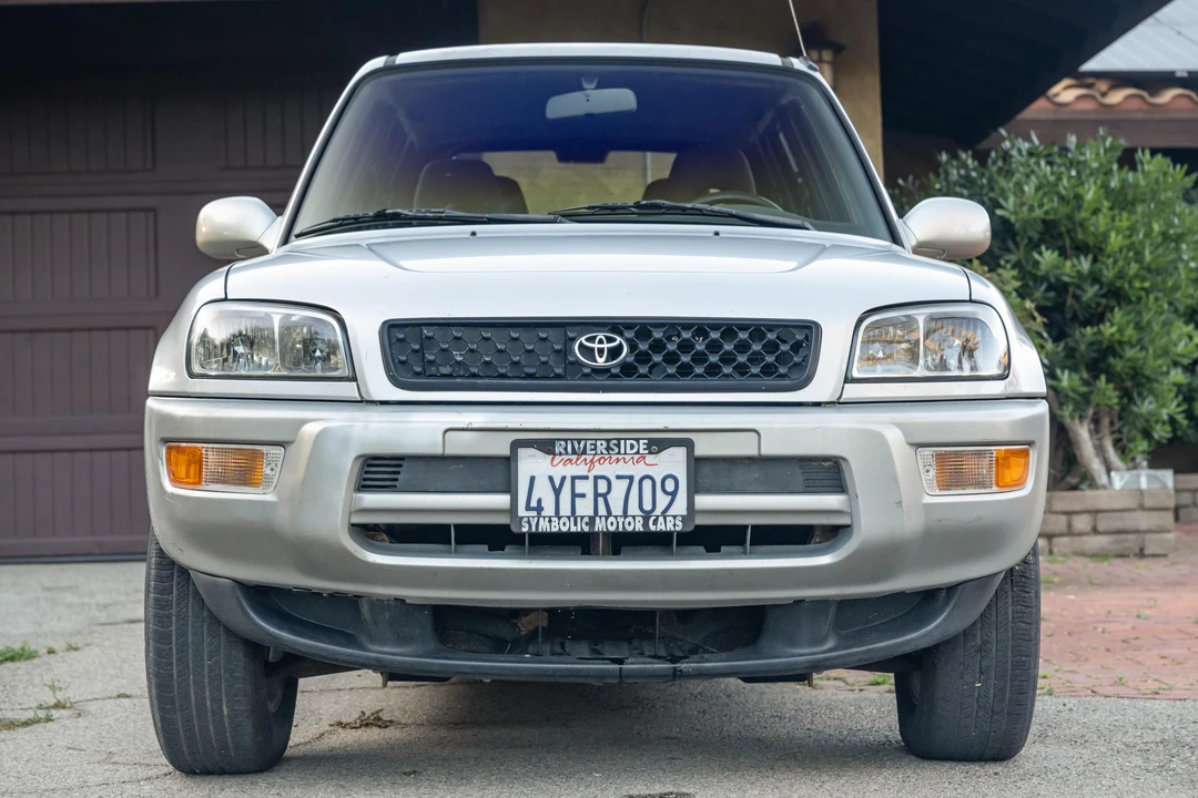 2002 Toyota RAV4 2nd Gen - Image 6 of 31