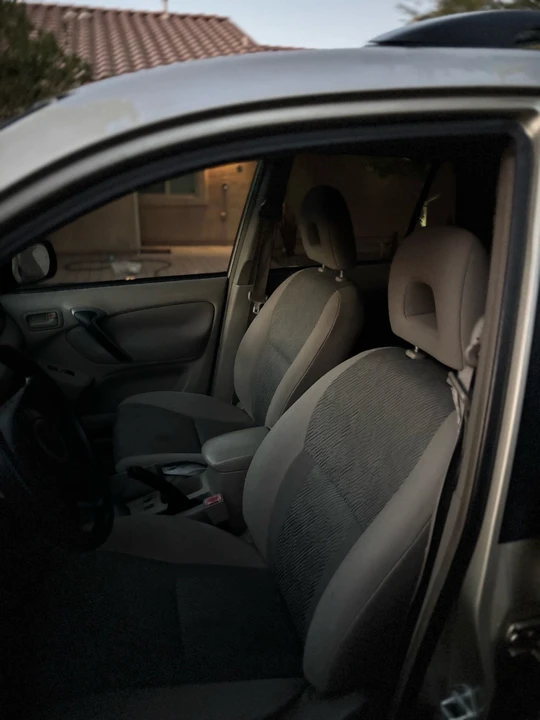 2002 Toyota RAV4 2nd Gen - Image 14 of 20