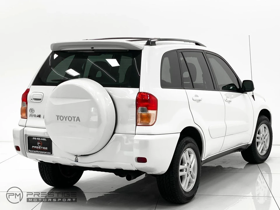2002 Toyota RAV4 2nd Gen - Image 6 of 21