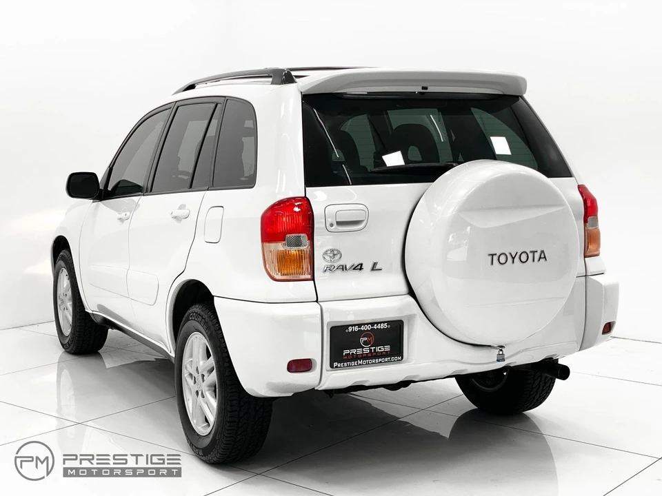 2002 Toyota RAV4 2nd Gen - Image 12 of 21
