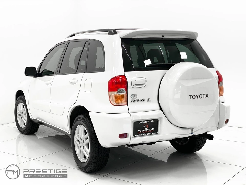 2002 Toyota RAV4 2nd Gen - Image 4 of 21