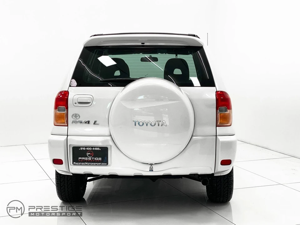 2002 Toyota RAV4 2nd Gen - Image 5 of 21