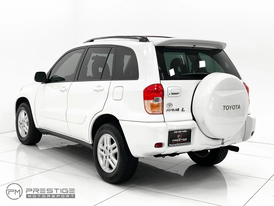 2002 Toyota RAV4 2nd Gen - Image 8 of 21