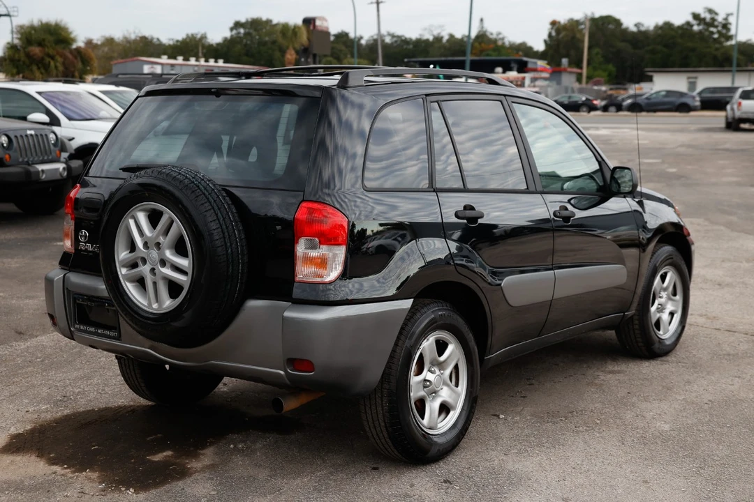 2002 Toyota RAV4 2nd Gen - Image 11 of 12