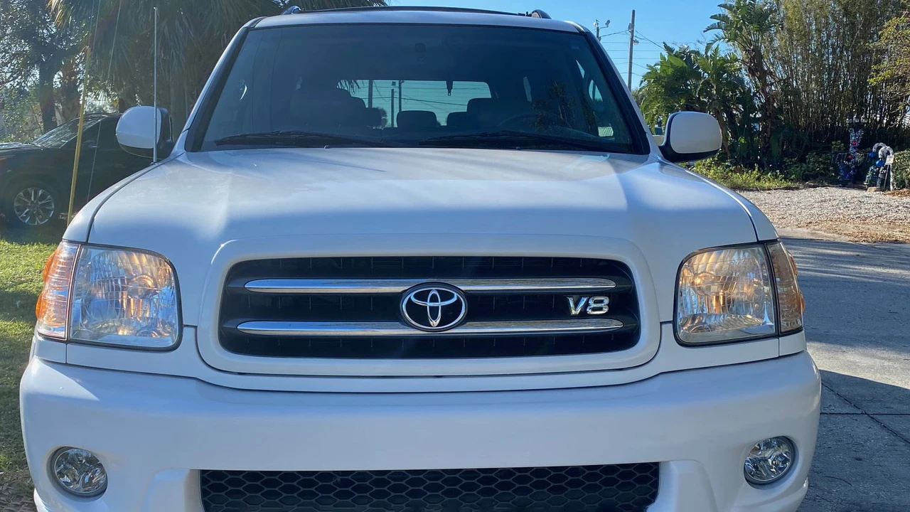 2002 Toyota Sequoia 1st Gen - Image 19 of 20