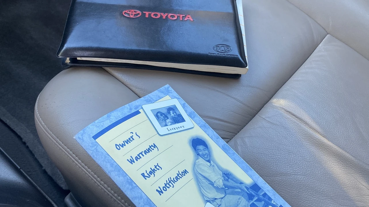 2002 Toyota Sequoia 1st Gen - Image 13 of 20
