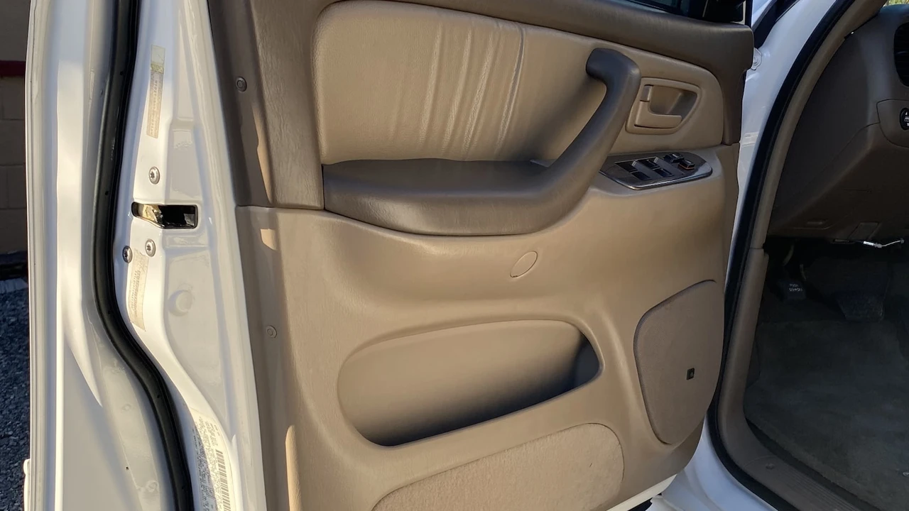 2002 Toyota Sequoia 1st Gen - Image 6 of 20