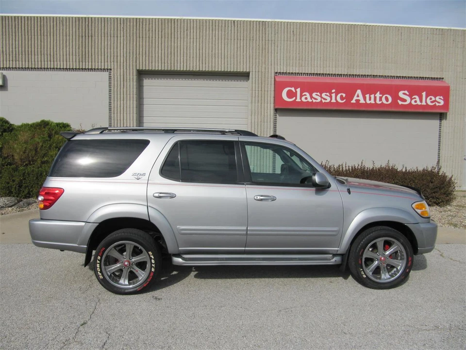 2002 Toyota Sequoia 1st Gen - Image 9 of 31