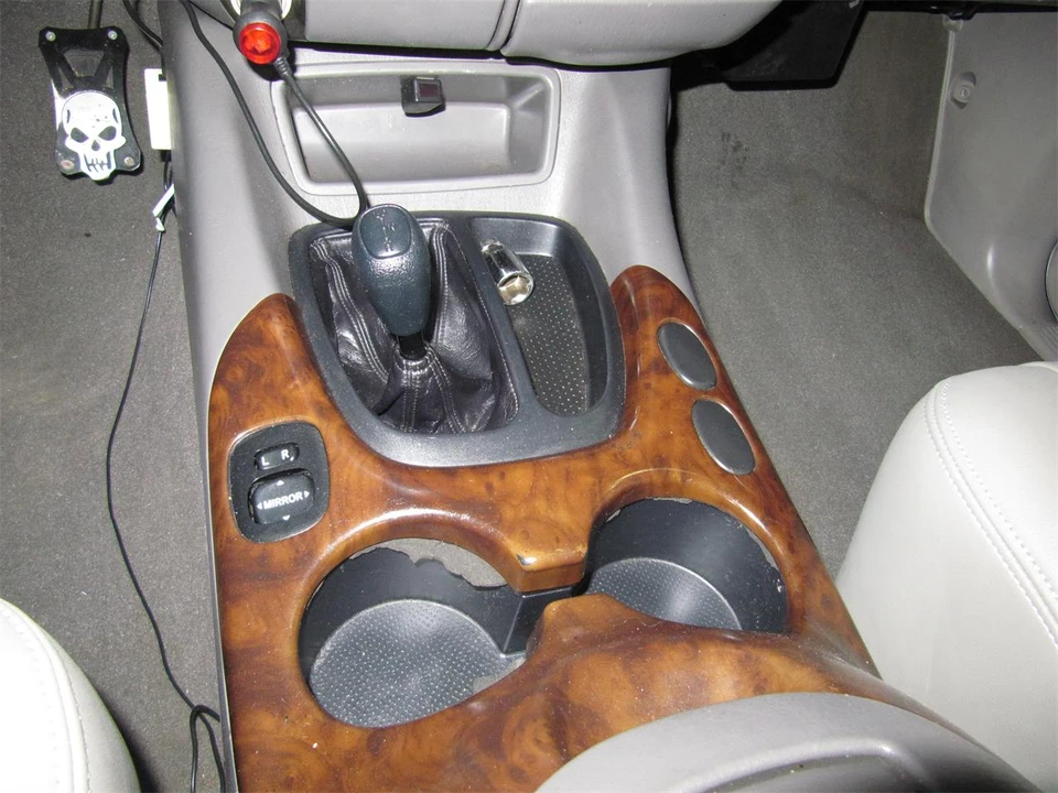 2002 Toyota Sequoia 1st Gen - Image 15 of 31