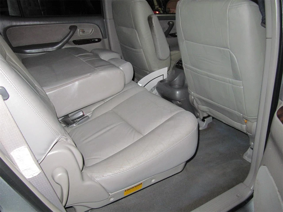 2002 Toyota Sequoia 1st Gen - Image 22 of 31