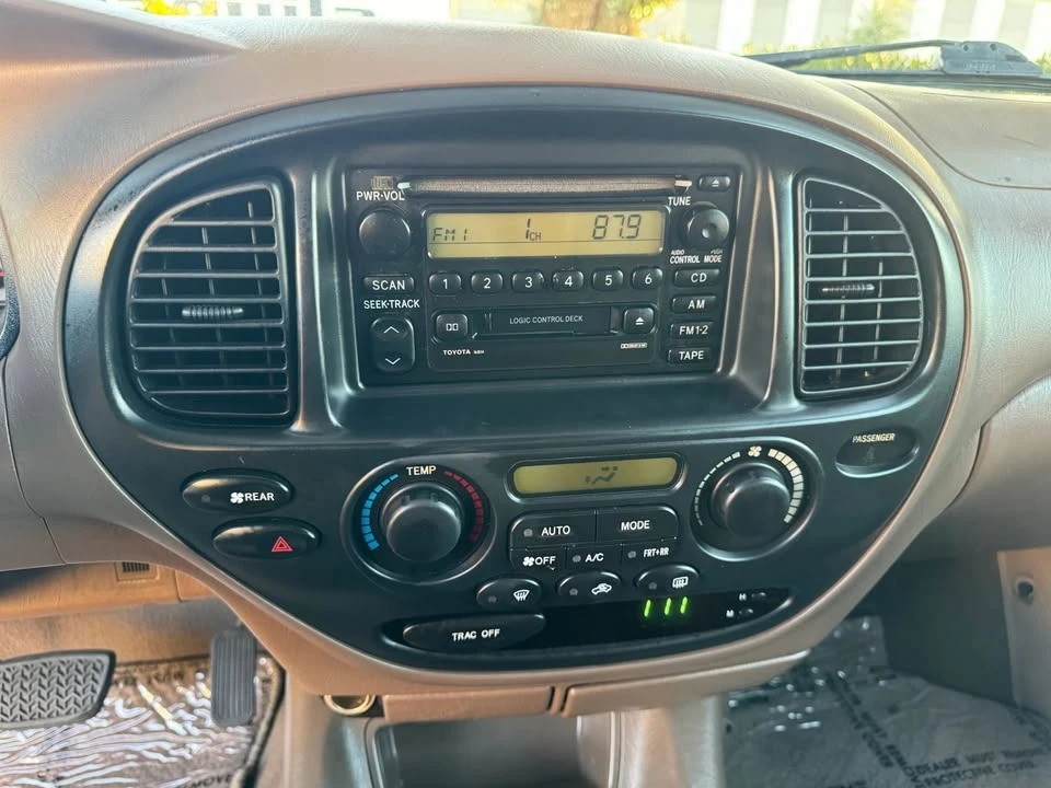 2002 Toyota Sequoia 1st Gen - Image 17 of 20