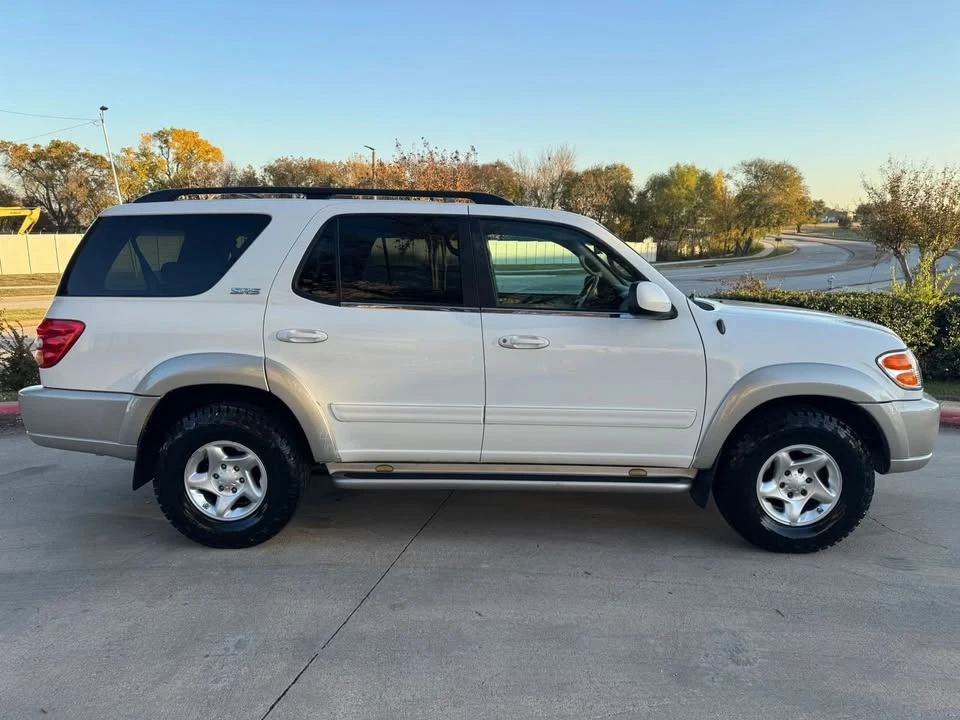 2002 Toyota Sequoia 1st Gen - Image 4 of 20
