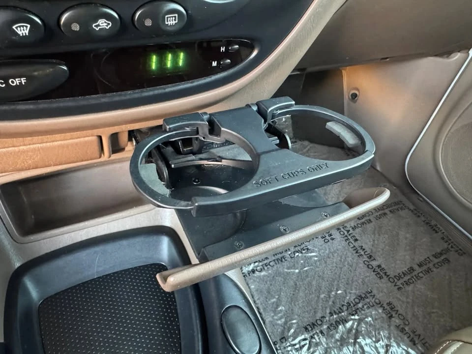 2002 Toyota Sequoia 1st Gen - Image 18 of 20