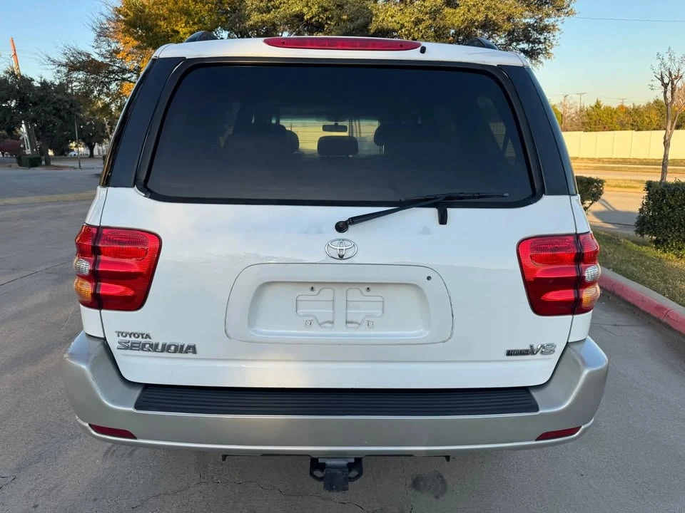 2002 Toyota Sequoia 1st Gen - Image 8 of 20