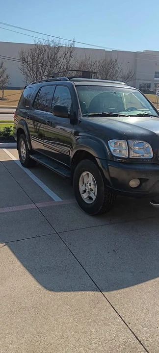 2002 Toyota Sequoia 1st Gen - Image 4 of 8