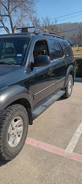 2002 Toyota Sequoia 1st Gen - Image 3 of 8