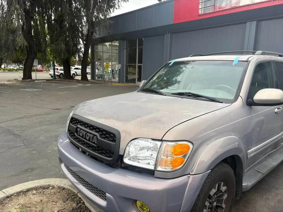 2002 Toyota Sequoia 1st Gen - Image 7 of 7