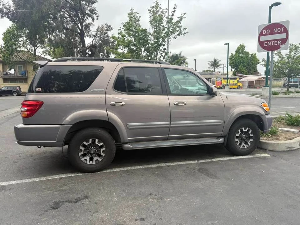 2002 Toyota Sequoia 1st Gen - Image 6 of 7