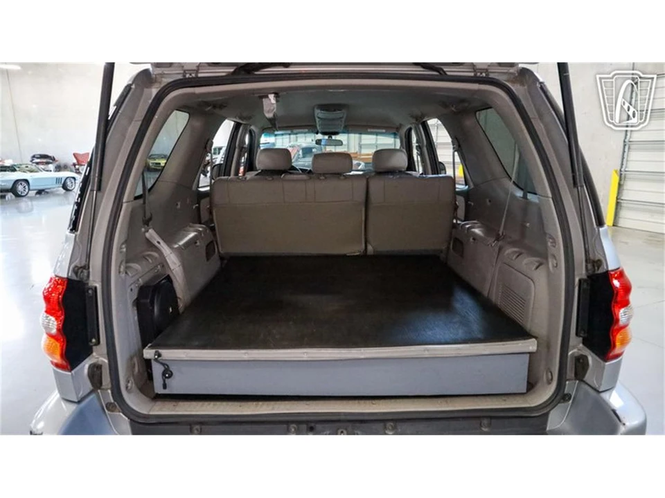 2002 Toyota Sequoia 1st Gen - Image 12 of 31