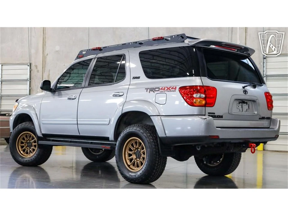 2002 Toyota Sequoia 1st Gen - Image 8 of 31