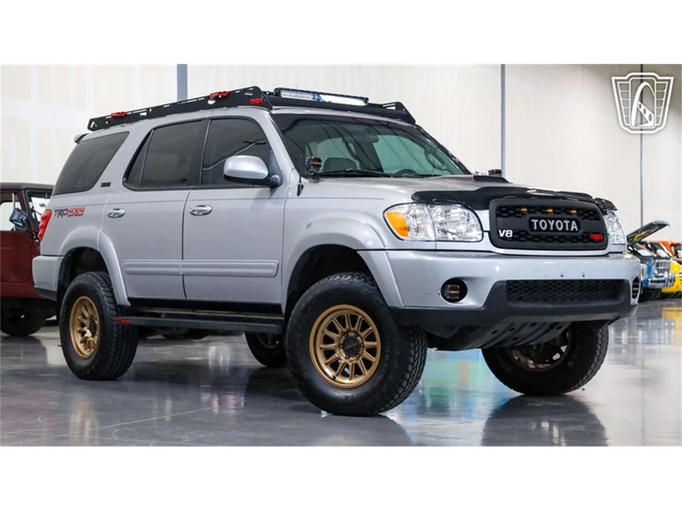 2002 Toyota Sequoia 1st Gen - Image 5 of 31