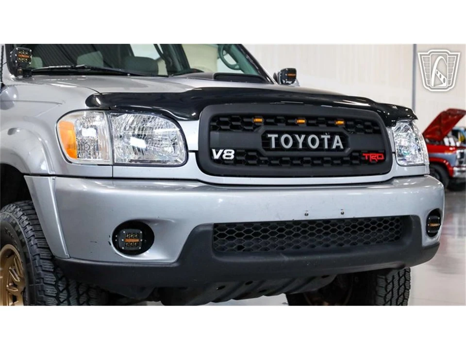 2002 Toyota Sequoia 1st Gen - Image 10 of 31