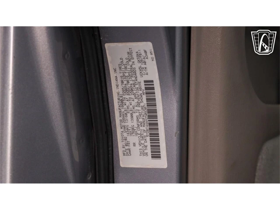 2002 Toyota Sequoia 1st Gen - Image 25 of 31