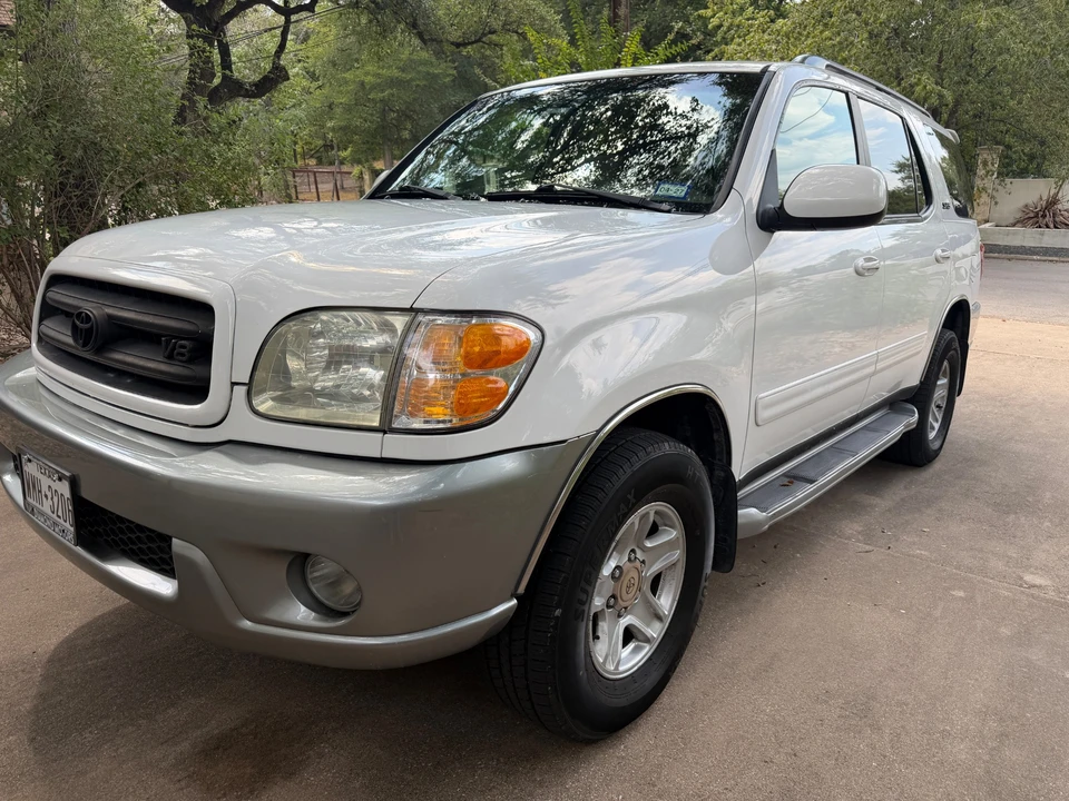 2002 Toyota Sequoia 1st Gen - Image 3 of 31