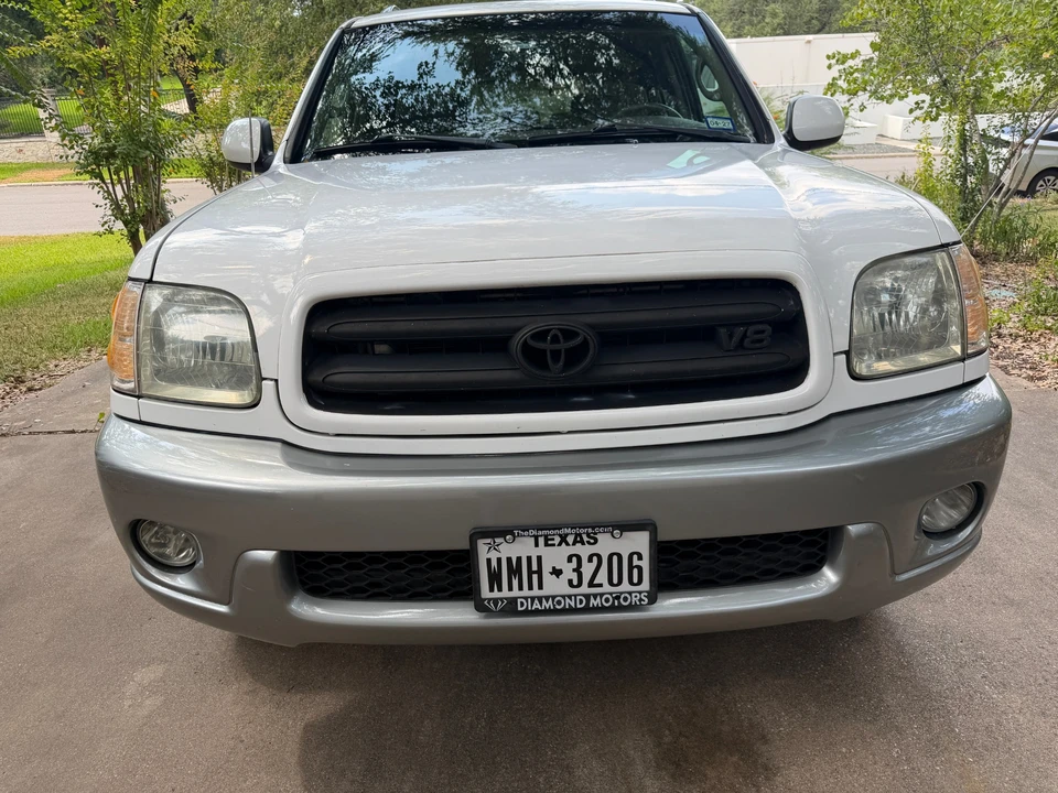 2002 Toyota Sequoia 1st Gen - Image 5 of 31