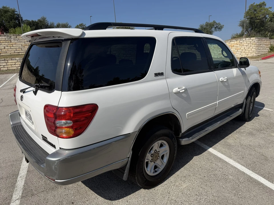 2002 Toyota Sequoia 1st Gen - Image 12 of 31