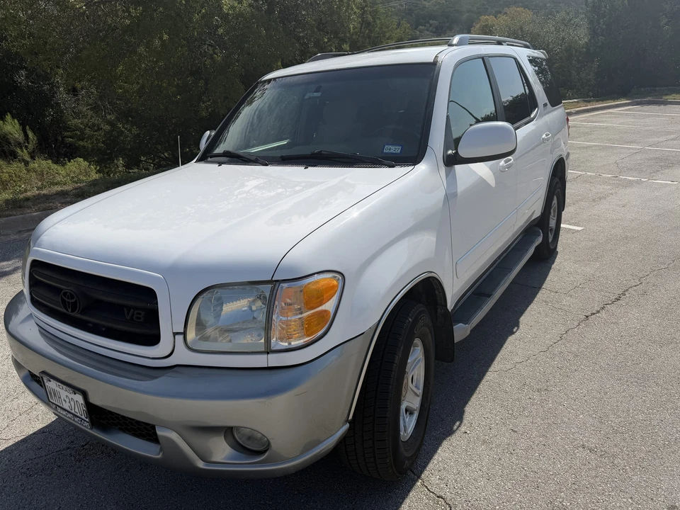 2002 Toyota Sequoia 1st Gen - Image 4 of 31