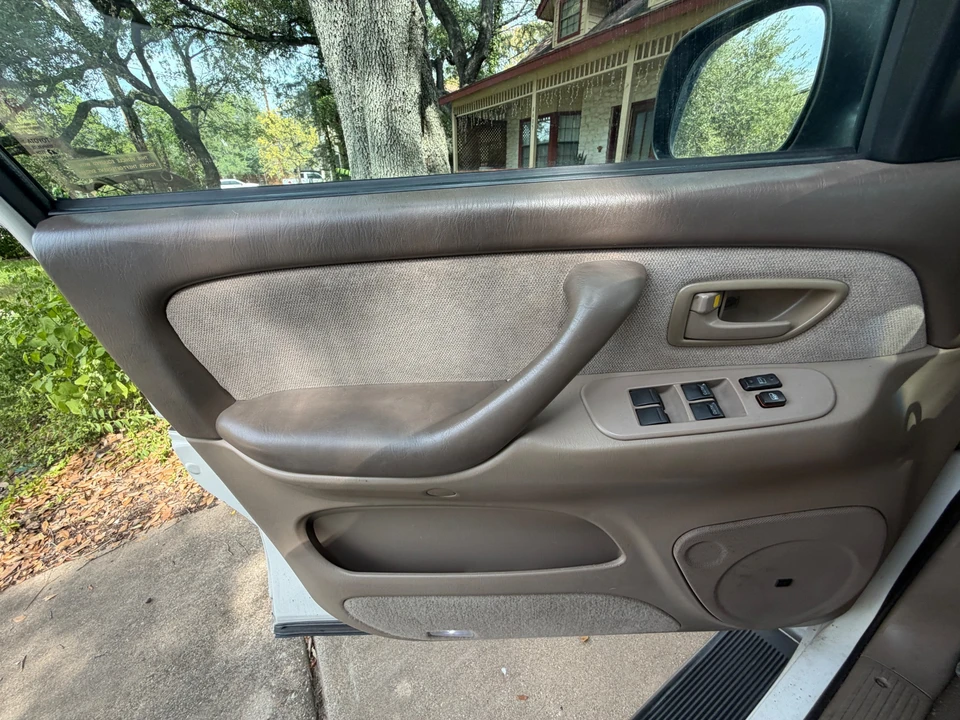 2002 Toyota Sequoia 1st Gen - Image 30 of 31