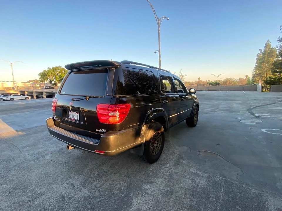 2002 Toyota Sequoia 1st Gen - Image 6 of 12
