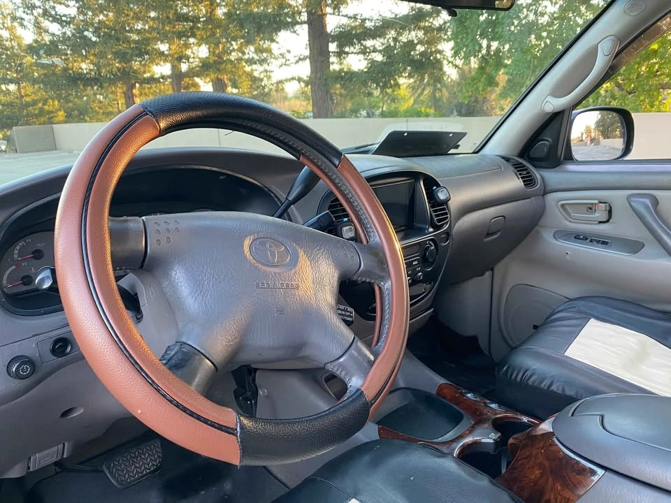 2002 Toyota Sequoia 1st Gen - Image 10 of 12