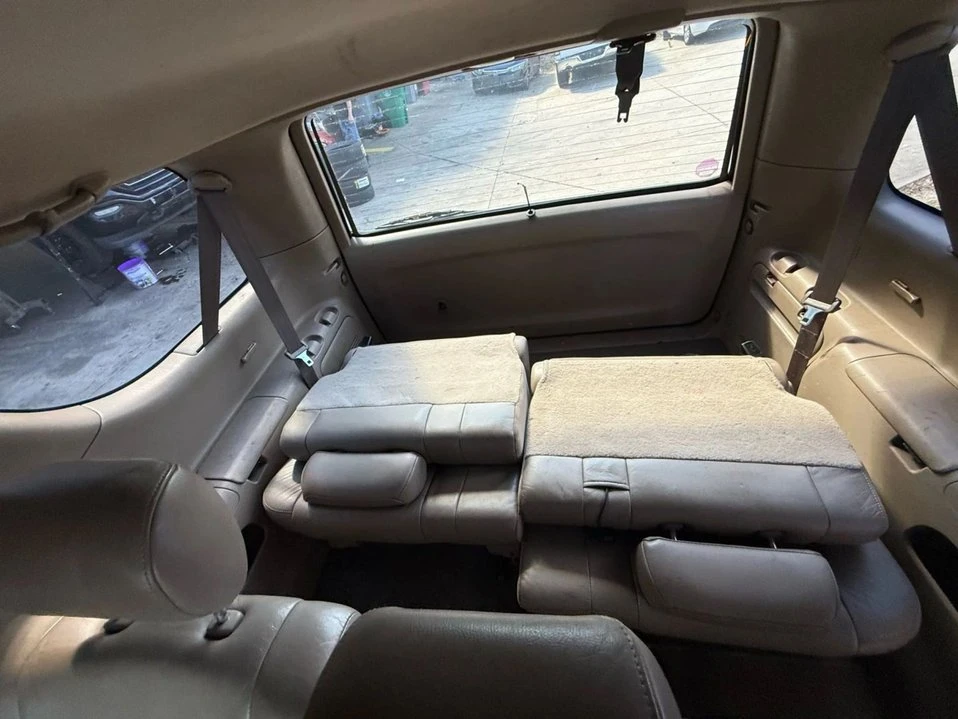 2002 Toyota Sequoia 1st Gen - Image 9 of 13