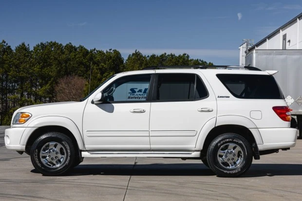2002 Toyota Sequoia 1st Gen - Image 3 of 7