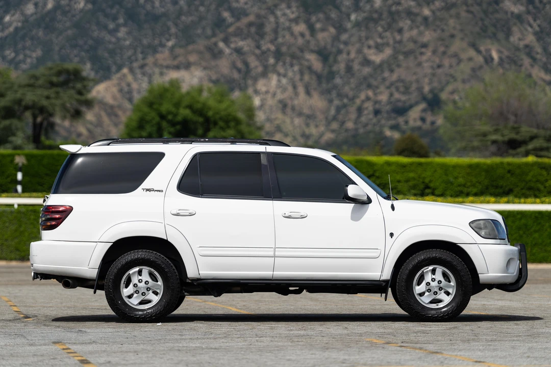 2002 Toyota Sequoia 1st Gen - Image 3 of 31