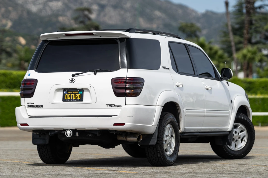 2002 Toyota Sequoia 1st Gen - Image 7 of 31