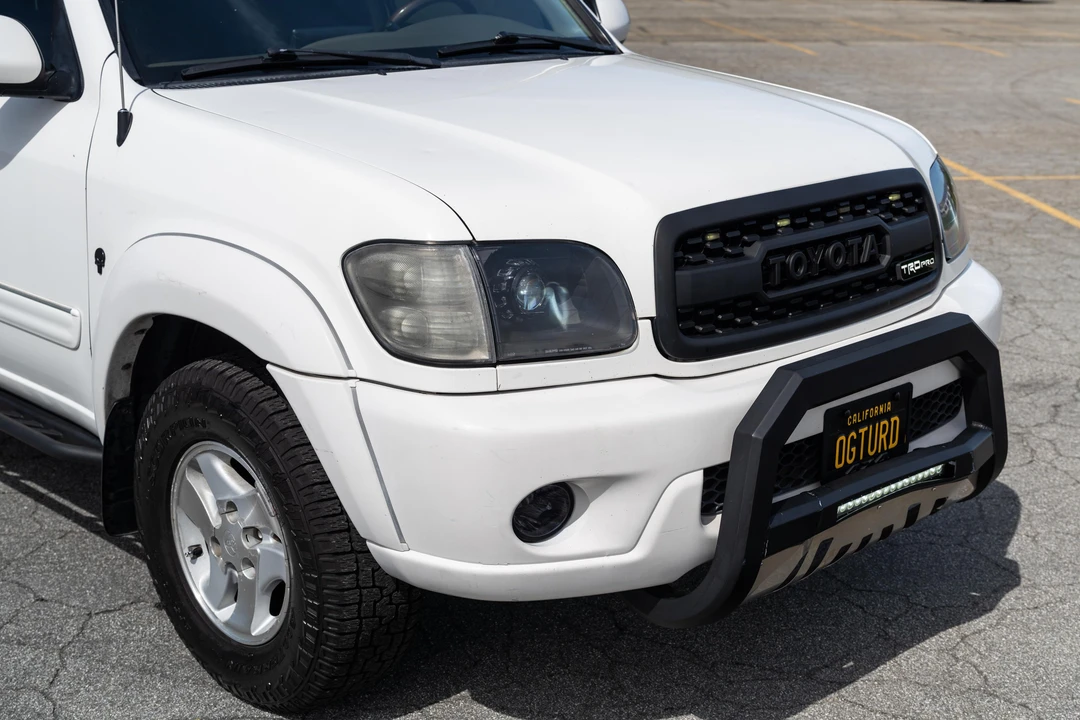 2002 Toyota Sequoia 1st Gen - Image 10 of 31