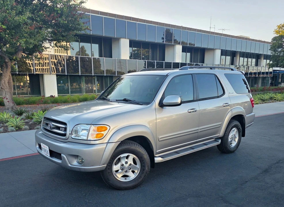 2002 Toyota Sequoia 1st Gen - Image 9 of 31