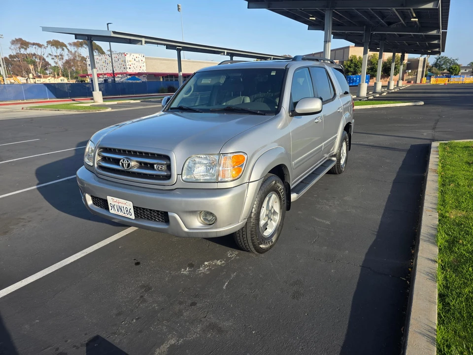 2002 Toyota Sequoia 1st Gen - Image 6 of 31
