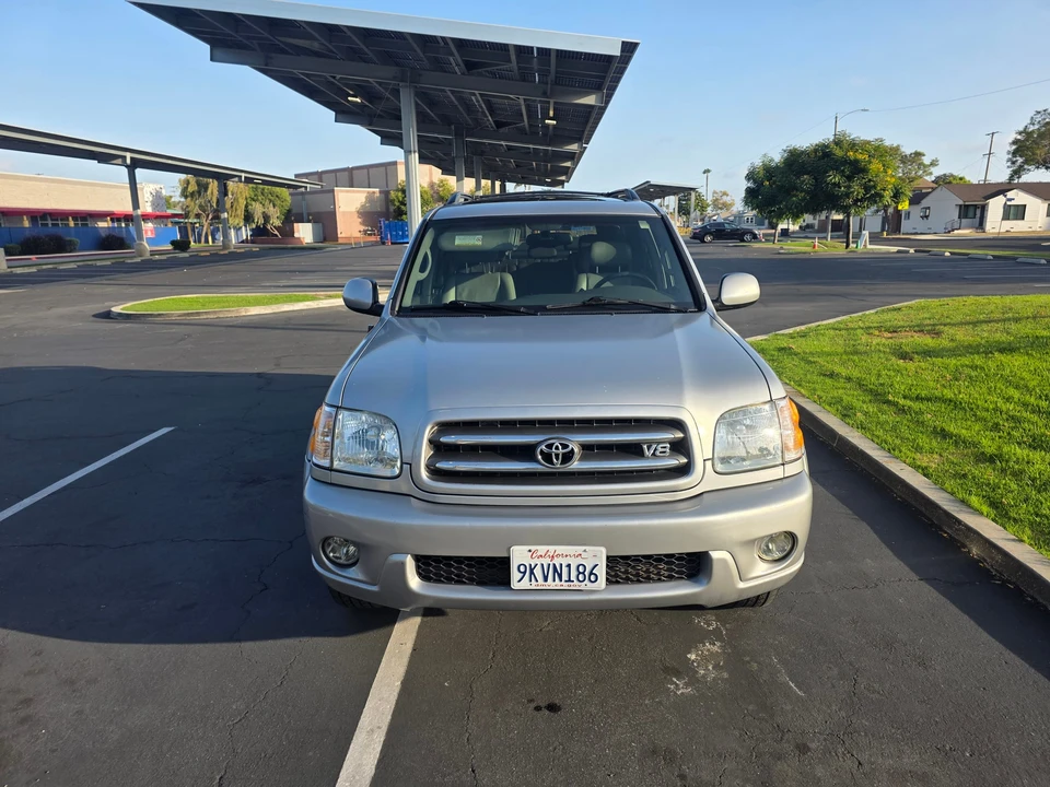 2002 Toyota Sequoia 1st Gen - Image 17 of 31